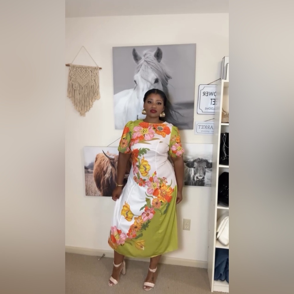 Floral Maxi Dress with Green and Orange Accents - Picture 14 of 16